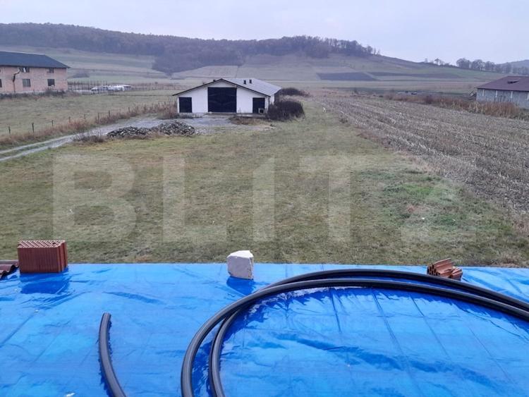 Casă individuală cu 4 camere cu Canalizare în Cepari