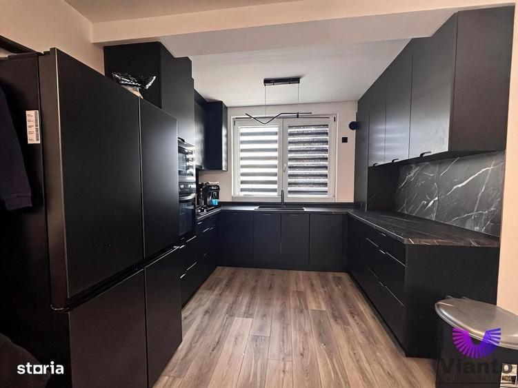 Casă cu 3 camere în Central