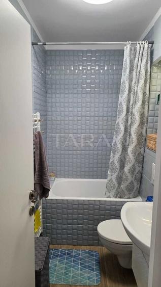 Apartament cu 2 camere decomandat în Gruia