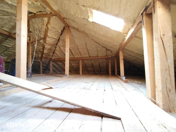 COMISION 0% | VILA PREMIUM IN VALEA ADANCA 200 MP UTILI | TEREN 410 MP - 11