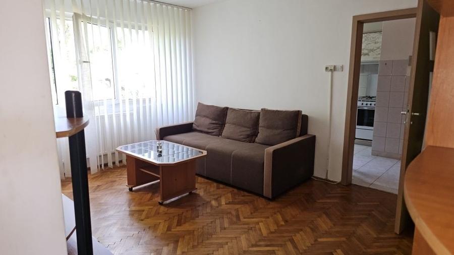 Apartament cu 2 camere decomandat în Astra