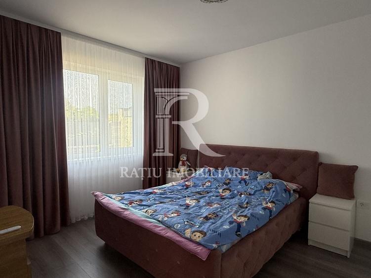Casă individuală cu 4 camere cu Canalizare în Oncea