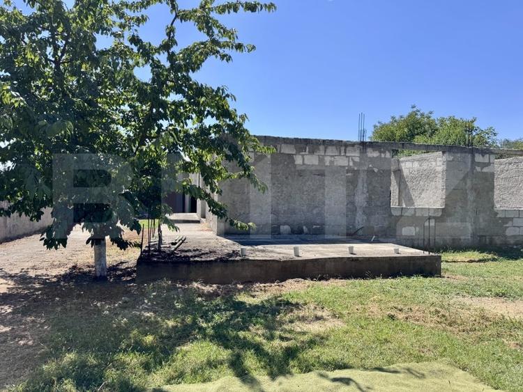 Casă individuală cu 4 camere cu Canalizare în Păulești