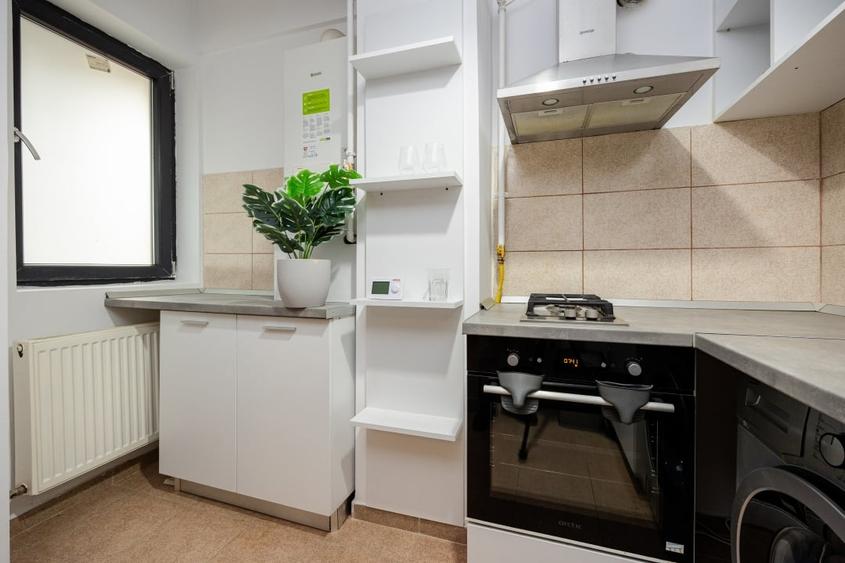 Apartament cu 2 camere decomandat, mobilat în Vatra Luminoasă