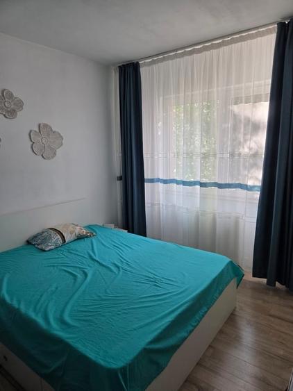 Apartament cu 2 camere decomandat în Valea Ialomiței