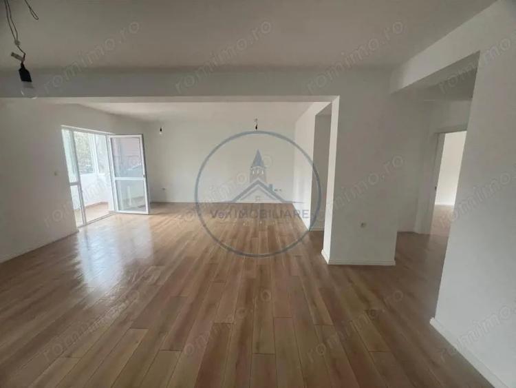 Apartament cu 3 camere decomandat în Unirea