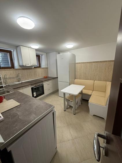 Duplex cu 2 camere cu Canalizare în P-ța Unirii