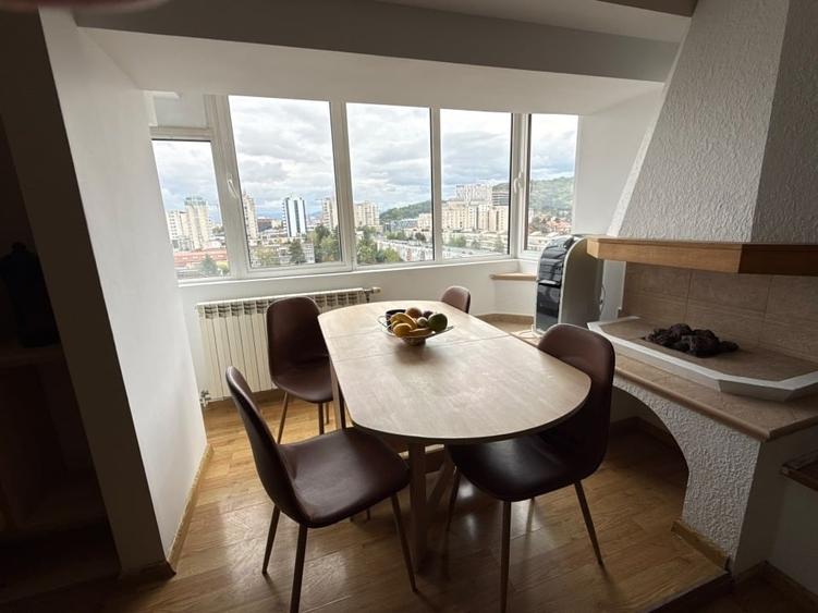 Apartament cu 3 camere decomandat în Centrul Civic
