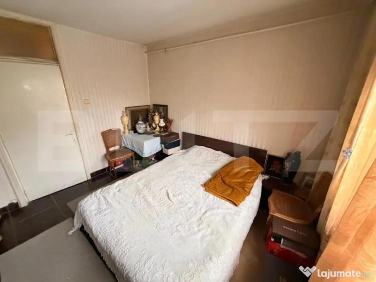 Apartament cu 3 camere decomandat, mobilat în Calea București