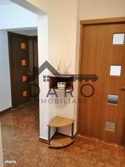 Apartament cu 3 camere decomandat în Mureșeni