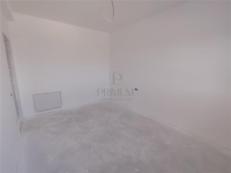 Duplex cu 4 camere cu Canalizare în Moșnița Nouă