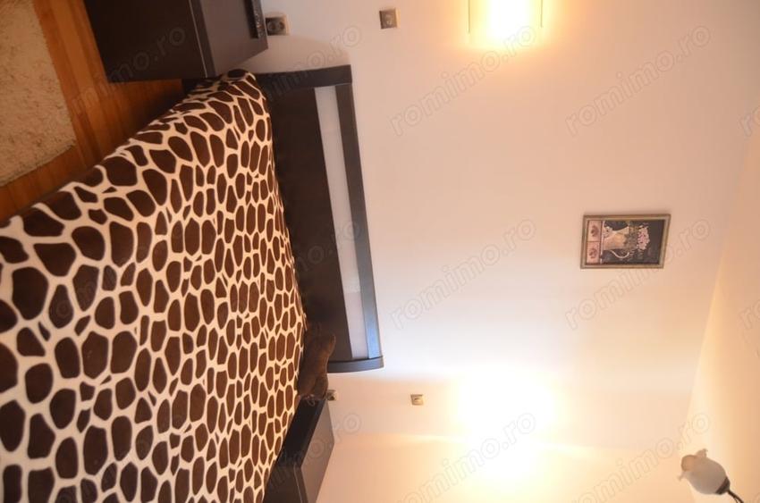 Apartament cu 2 camere decomandat în Predeal