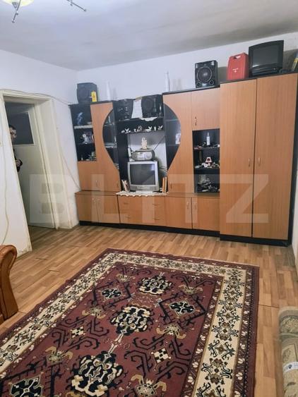 Apartament cu 2 camere semidecomandat, mobilat în Est