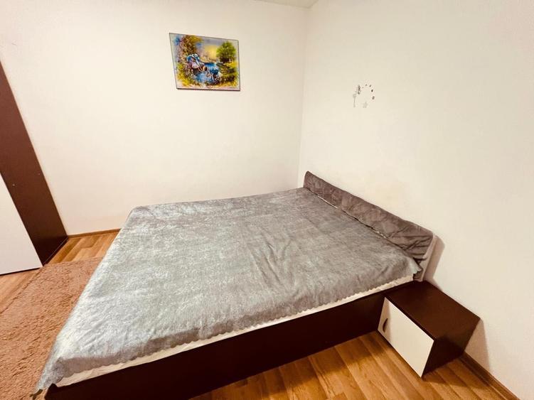 Apartament cu 2 camere semidecomandat în Exterior Vest