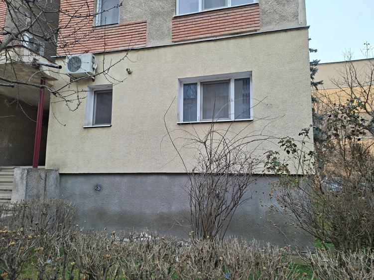 Garsonieră în Piața Centrală