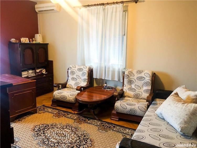 Casă cu 5 camere cu Teren 400 Mp în Mehala