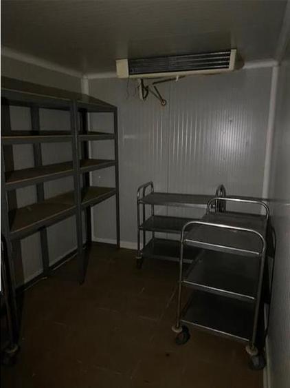 Spațiu comercial, de 200 mp, în Central