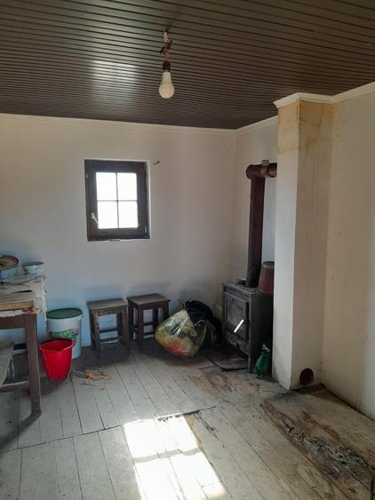 Casă cu 4 camere în Rădmănești