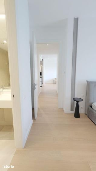 Apartament cu 3 camere în Tei