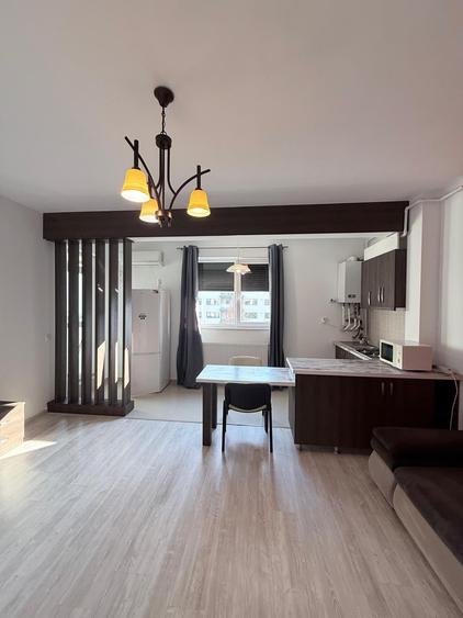 Apartament cu 2 camere semidecomandat în Militari