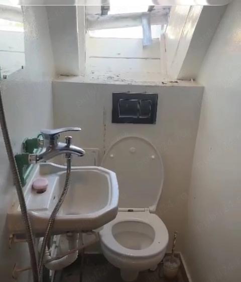 Garsonieră decomandată în Lahovari