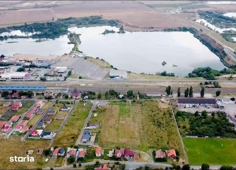 Teren de 10432 mp, în Ghioroc
