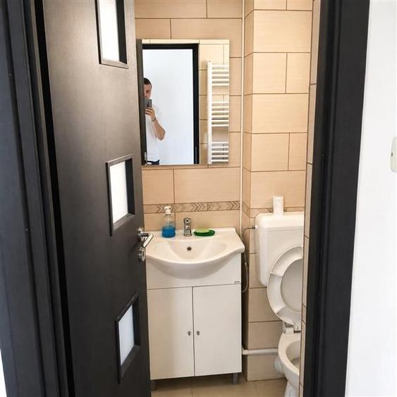 Apartament cu 3 camere decomandat în Berceni