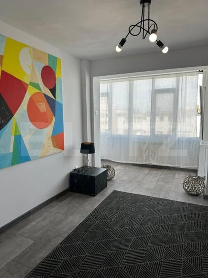 Apartament cu 3 camere circular, mobilat în Faleză