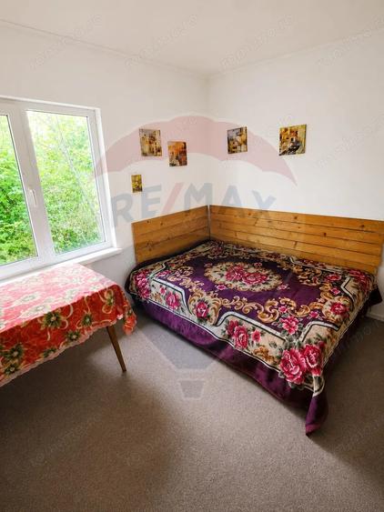 Casă cu 2 camere cu Teren 2596 Mp în Dridu