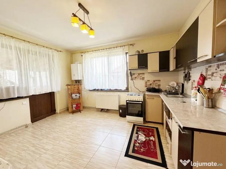 Casă cu 3 camere cu Teren 500 Mp în Smeura