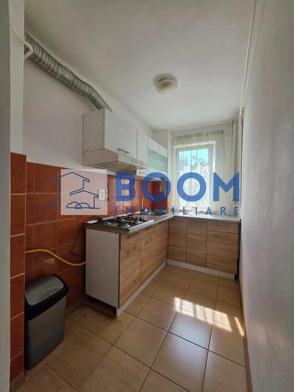 Apartament cu 2 camere decomandat în Căzănești (Râmnicu Vâlcea)