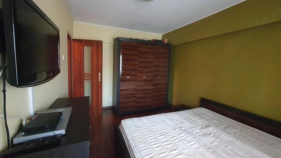 Apartament cu 3 camere decomandat în Păcurari