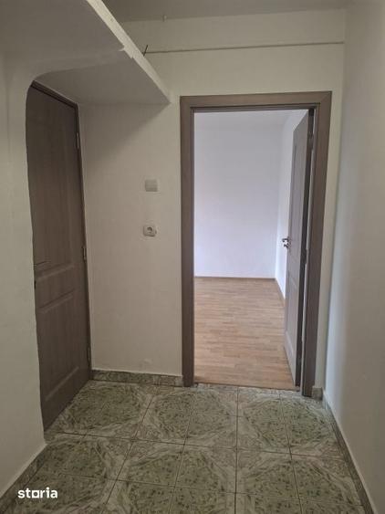Apartament cu 2 camere semidecomandat în Malu Roșu