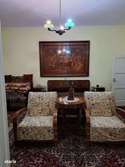 Casă cu 2 camere în Central