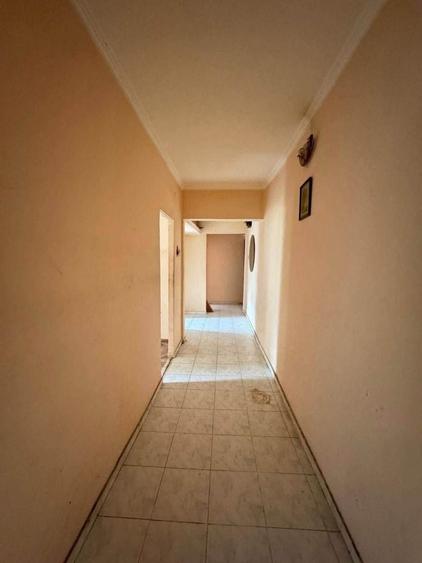 Apartament cu 3 camere semidecomandat în Zimbru