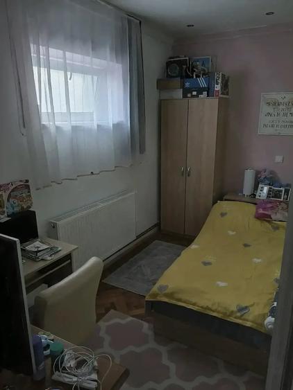 Apartament cu 3 camere semidecomandat în Șagului