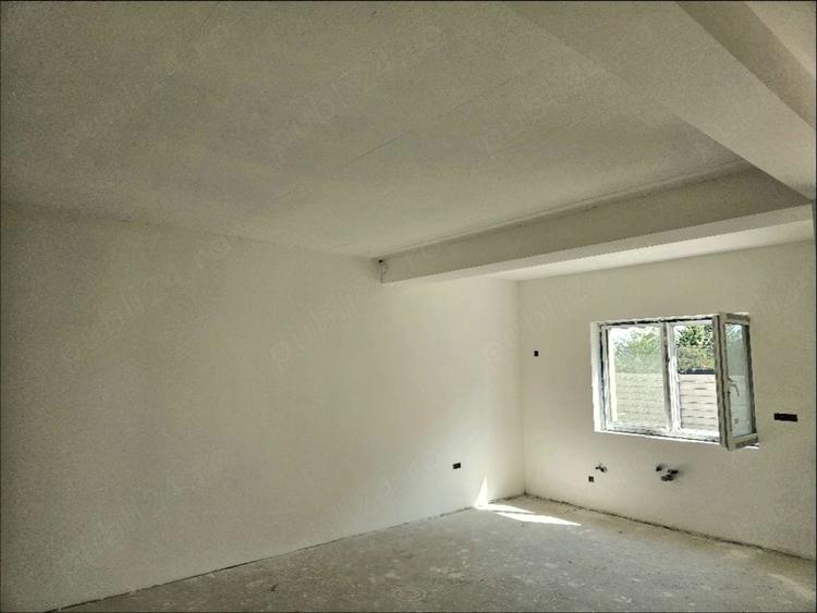 Casă cu 4 camere în Victoria