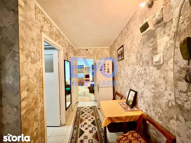 Apartament cu 3 camere în Tătărași