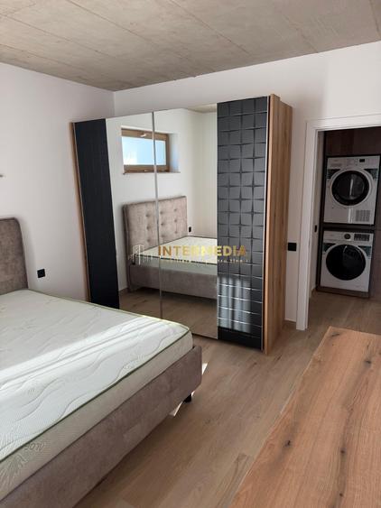 Apartament cu 2 camere decomandat, mobilat în Central