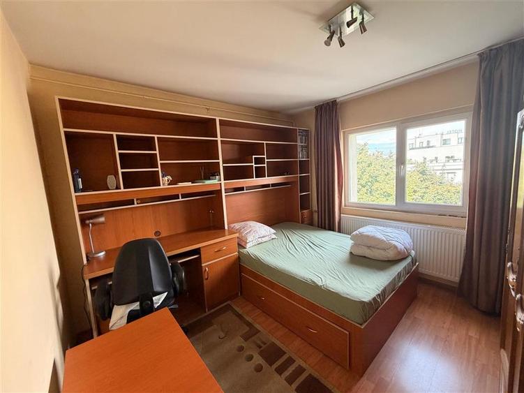 Apartament cu 2 camere decomandat, mobilat în Aviației