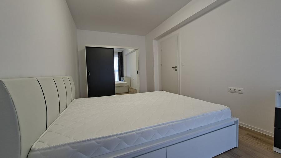 Apartament cu 2 camere semidecomandat, mobilat în Libertății