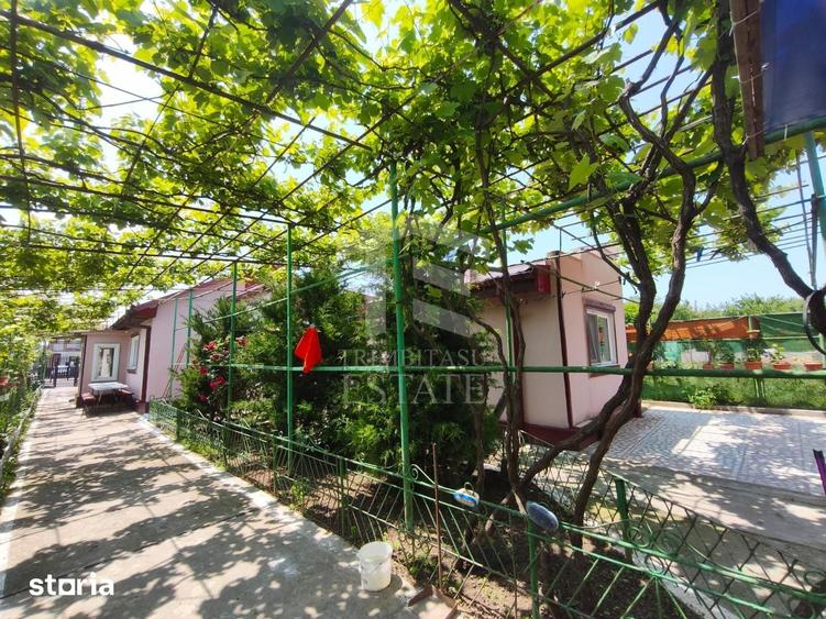 Casă cu 5 camere cu Teren 800 Mp în Central