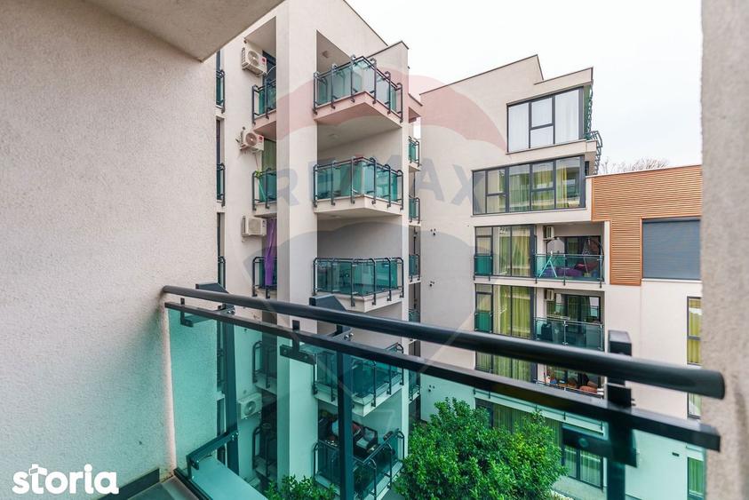 Apartament cu 2 camere semidecomandat, mobilat în Central