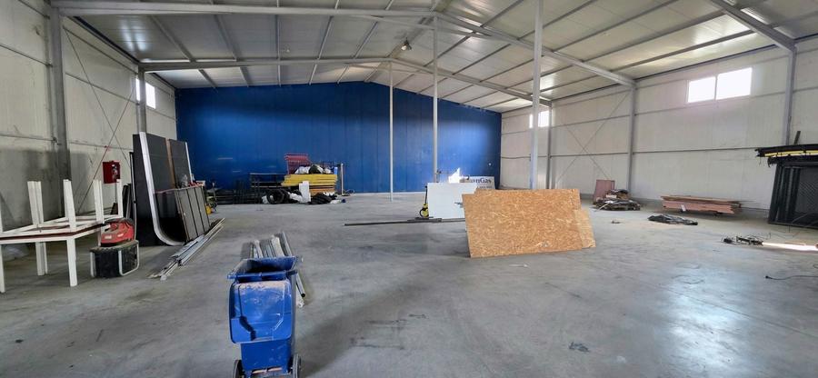 Spațiu industrial, de 800 mp, în Exterior Nord
