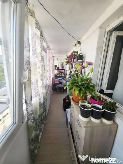Apartament cu 4 camere decomandat în Mărăței