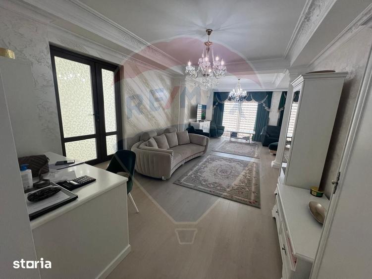 Casă cu 6 camere cu Teren 1615 Mp în Central