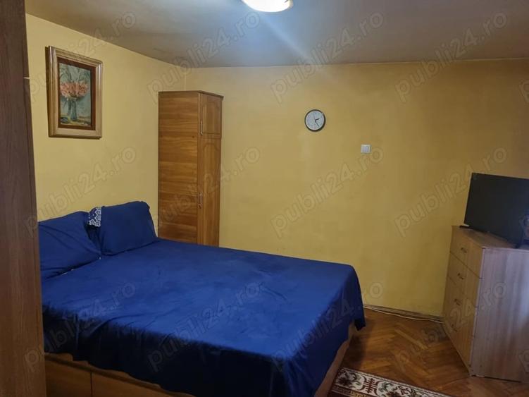 Casă cu 5 camere cu Teren 680 Mp în Km 5