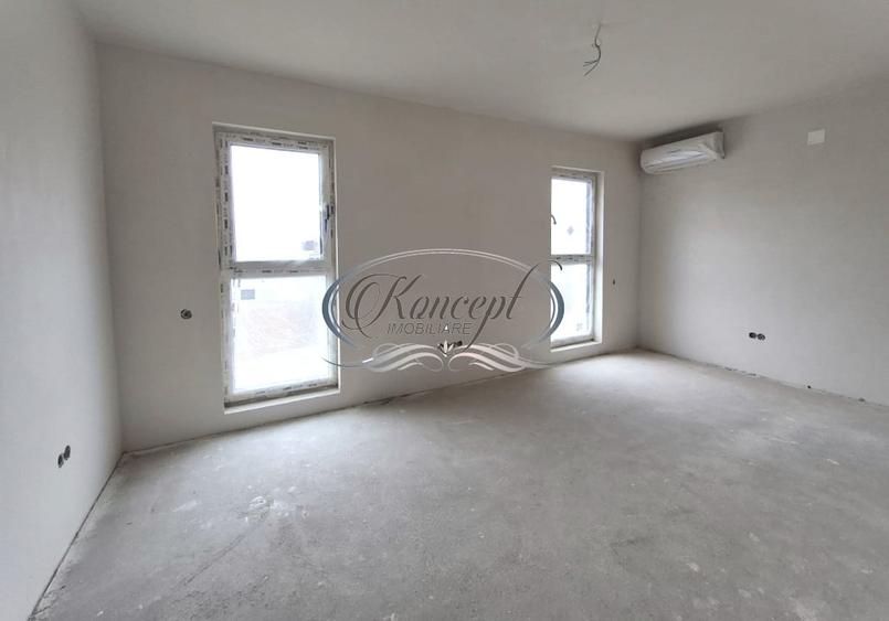 Duplex cu 5 camere cu Canalizare în Dâmbul Rotund