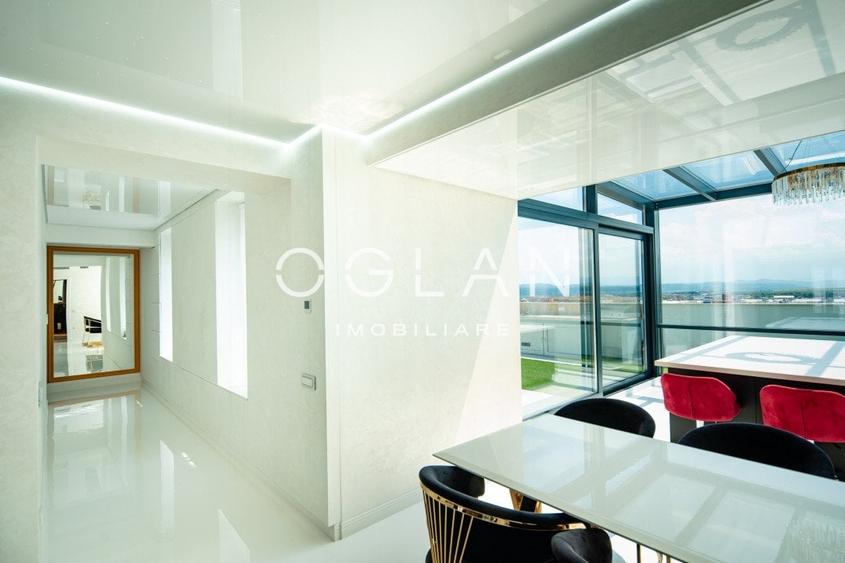 Penthouse cu 4 camere semidecomandat, mobilat în Mihai Viteazul