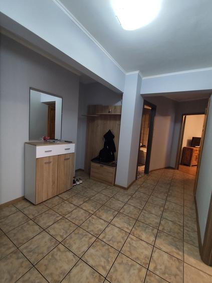 Inchiriez apartament doua camere - 8